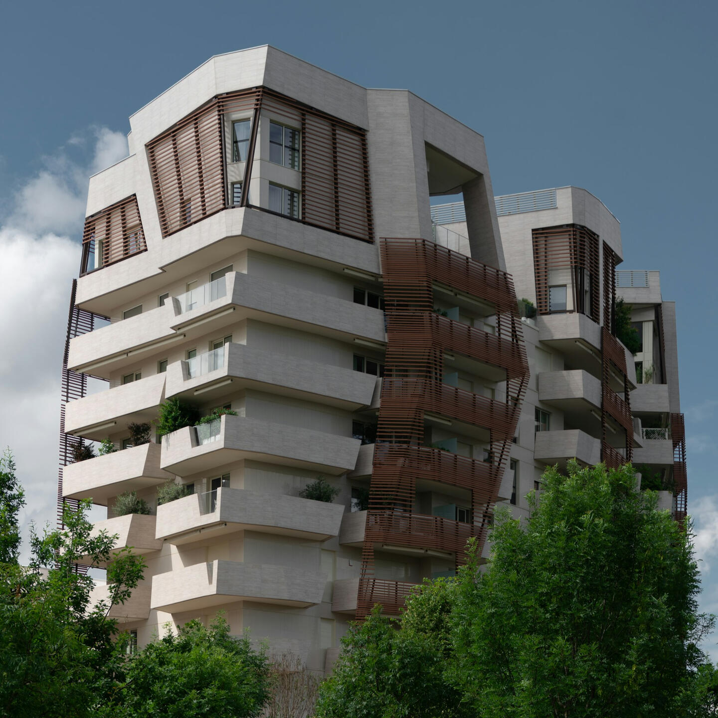 edificio moderno con balcones, apartamentos turísticos urbanos edificio moderno con balcones, apartamentos turísticos urbanos